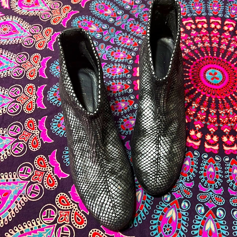 Toni Pons booties